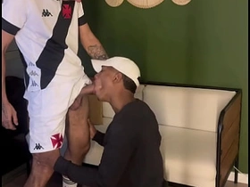 APOSTEI NO FUTEBOL E PERDI O CUZINHO PRO VAISCAINO. - Unconforming sexy nude asian gay sex videos