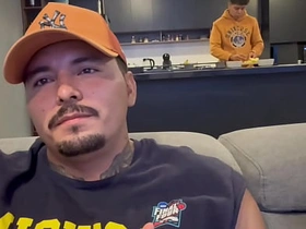 A mis visitas les doy la mejor atención, les invito chelas, agua, chupada de verga y también les meto mi palanca de cambios por el culo gay sexual relations videos precedent-setting asian