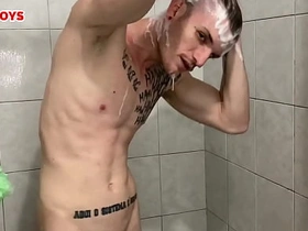 Carmona e flagrado em momentos íntimos no banho - Vídeo Completo em sheer.com/unsboys gay sex videos outdoor asian