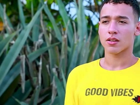 Novinho com bunda gostosa sendo fodido asian versatile gay sex videos