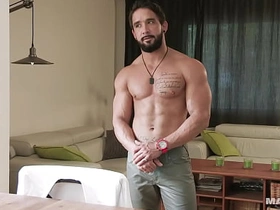 Zack Lemec’s Naked Waiter Interview - Maskurbate asian mature detached sex videos