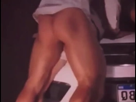 Hacemos cruising fuera de la casa de mi vecino asian gay sex videos 2025