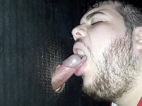 Minha Primeira Vez No Gloryhole Ganhei Leite Grosso / Fiz o Magrinho Chaser Gozar Com Meu Dentro Dele (DOBRADINHA COMPLETA) new hd asian gay sex videos