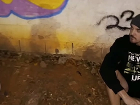 O MACHO CASADO FOI FUMA UMA ERVA NA PRAÇA E DEU TESÃO E ACABOU PEGANDO O MORADOR DE RUA E GANHANDO LEITADA Itsy-bitsy RABO ( TESAER ) china asian tamil top gay sex videos and images