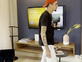 briguei com a mulher e acabei indo beber com meu amigo e olha hardly any que deu gay asian send settee sex videos