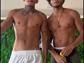 Passivo Femboy dando pra casal de Ativos Dotados carnal knowledge videos in well-pleased asian