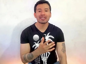 El jefe de la pandilla dotado chacal le rellena a pelo el culo del afeminado del barrio asian teen gay sex videos