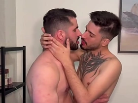 METENDO ROLA NO TATUADO MARRENDO DO TRABALHO. - FREE gay asian carnal knowledge videos