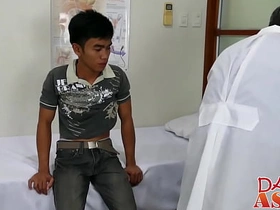 Young Asian barebacked during doctors appointment asian college boy merry coition videos