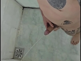 EU MIJANDO NO BANHO asian china gay male sex videos